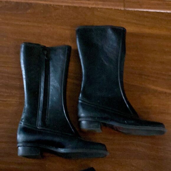 Stride Rite Black waterproof Boots Sz 2 - Picture 1 of 6
